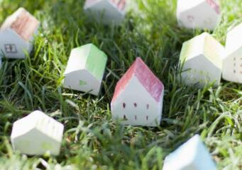 央行表示多个热点地区房地产贷款新增占比回落